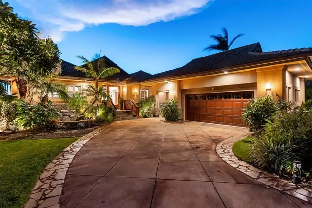 Listing Image for 392 Wekiu Pl 3 of 50