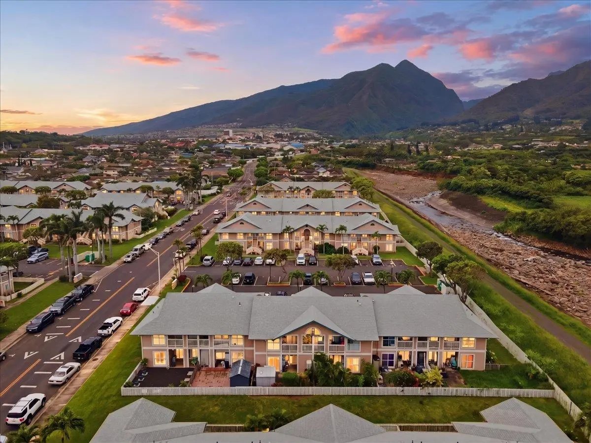 Photo of Listing #409357