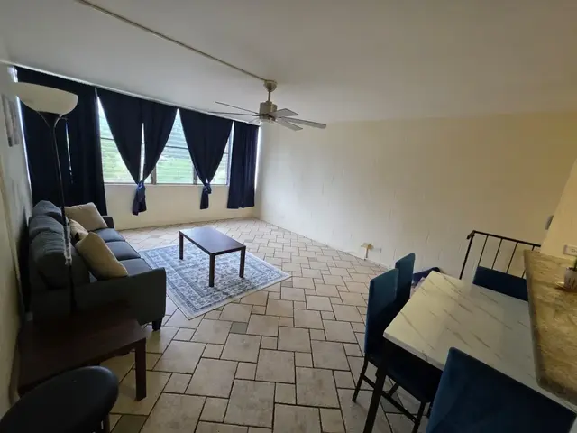 Listing Image for 111 Kahului Beach Rd Dr C305 8 of 12