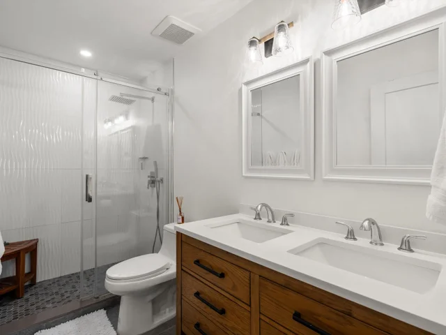 Listing Image for 3950 Kalai Waa St C202 20 of 33