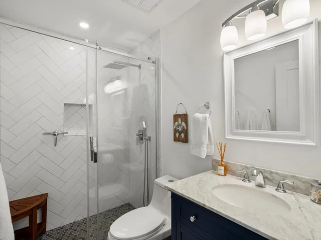 Listing Image for 3950 Kalai Waa St C202 24 of 33