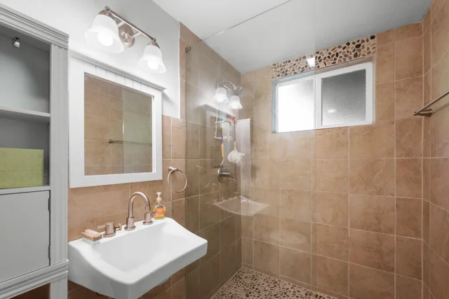 Listing Image for 8320 Kamehameha V Hwy 38 of 44