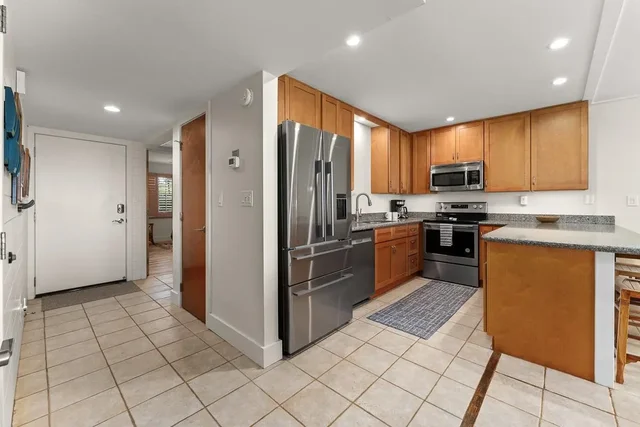 Listing Image for 12 S Kihei Rd F3 23 of 47