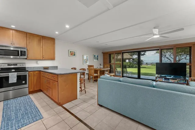 Listing Image for 12 S Kihei Rd F3 3 of 47