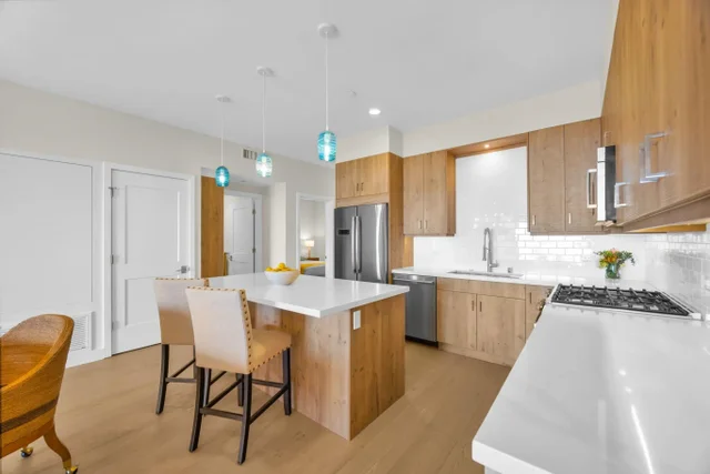 Listing Image for 63 Wailea Gateway Pl 5103 16 of 40