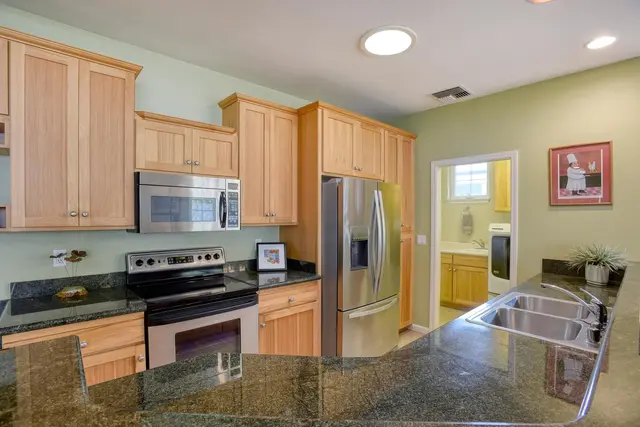 Listing Image for 12 Lio Poele Pl 9 of 21
