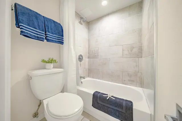 Listing Image for 3601 Lower Honoapiilani Rd 213 13 of 25
