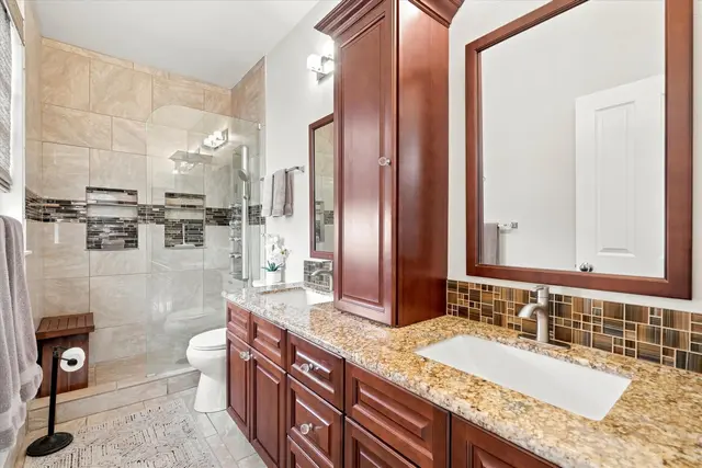Listing Image for 679 Komo Ohia St 18 of 40