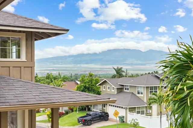 Listing Image for 679 Komo Ohia St 35 of 40