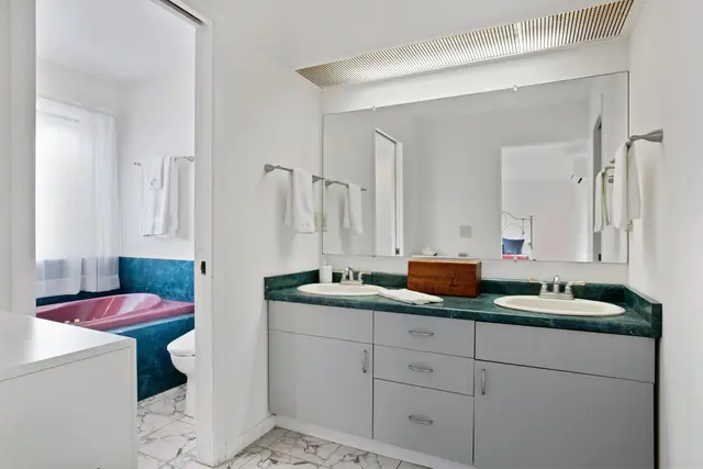 Listing Image for 232 Aukahi St 11 of 31
