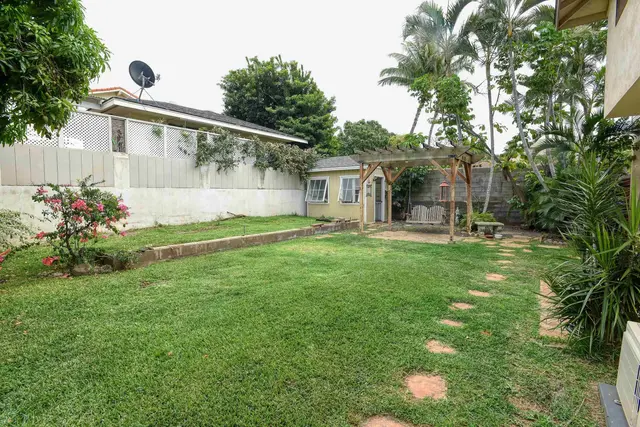 Listing Image for 232 Aukahi St 27 of 31