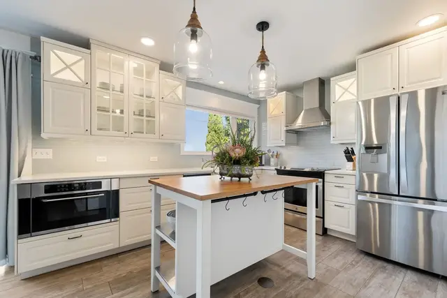 Listing Image for 14 Kai Nana Pl 16 of 46