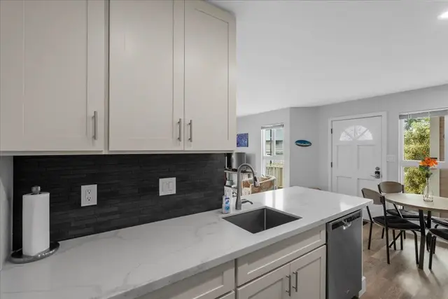 Listing Image for 52 Kopi Ln 11-102 12 of 33