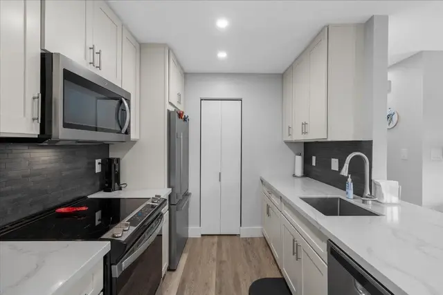 Listing Image for 52 Kopi Ln 11-102 8 of 33