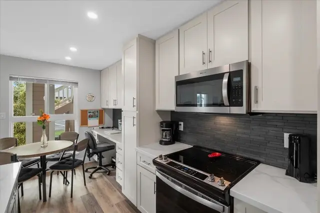Listing Image for 52 Kopi Ln 11-102 9 of 33