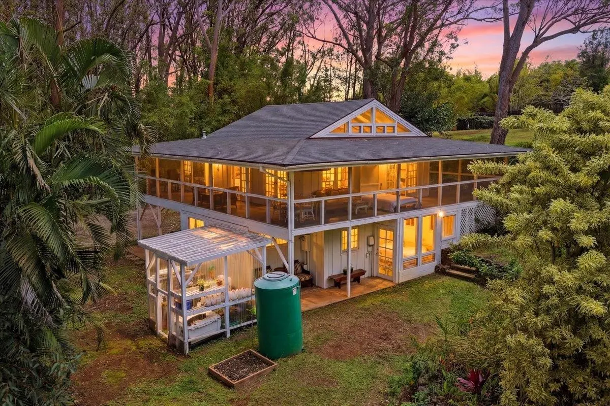 Photo of Listing #409209