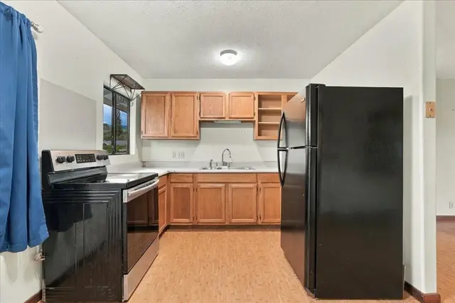 Listing Image for 328 Kaomi Pl 23 of 40