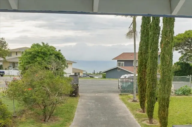 Listing Image for 328 Kaomi Pl 33 of 40