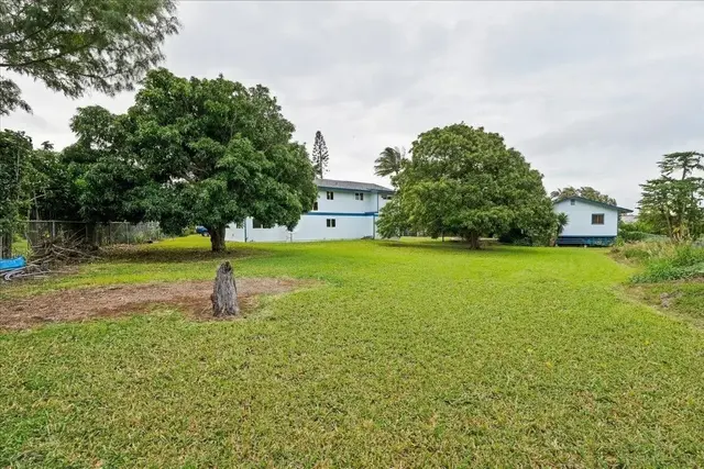 Listing Image for 328 Kaomi Pl 38 of 40