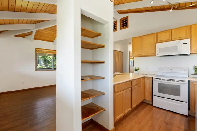 Listing Image for 30 Puakea Pl 11 of 27
