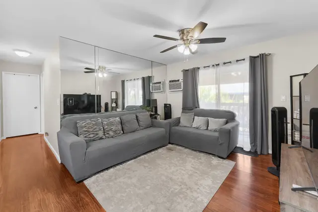 Listing Image for 480 Kenolio Rd 16-205 7 of 16