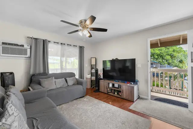 Listing Image for 480 Kenolio Rd 16-205 8 of 16