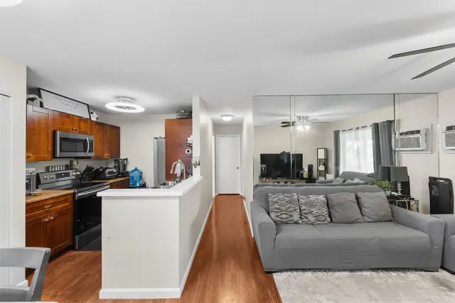 Listing Image for 480 Kenolio Rd 16-205 9 of 16