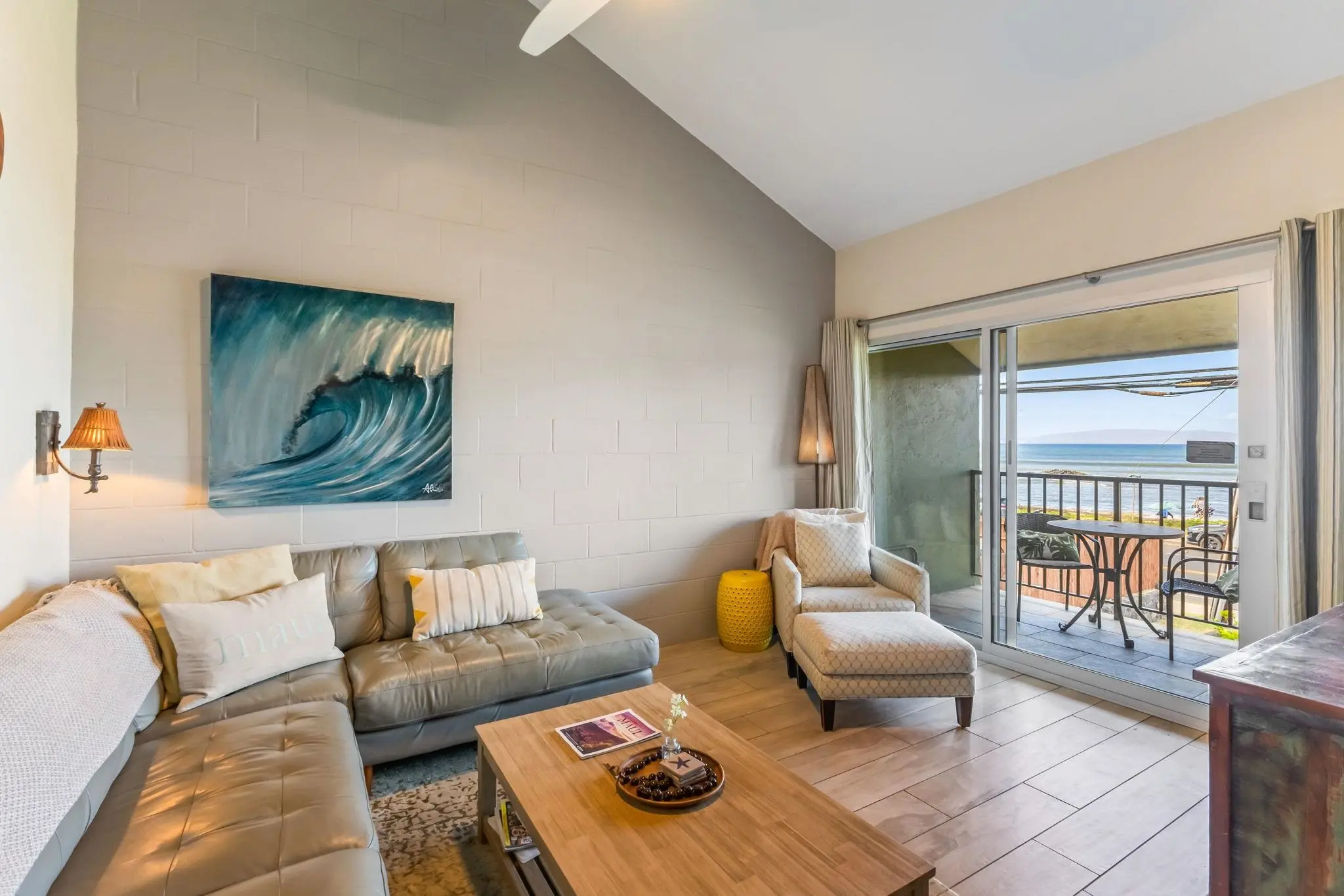 Photo of Listing #407103