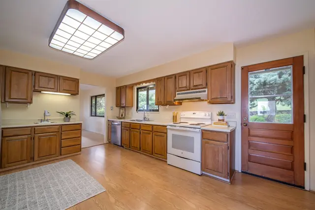 Listing Image for 546 Melemele St 12 of 33