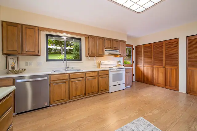 Listing Image for 546 Melemele St 13 of 33