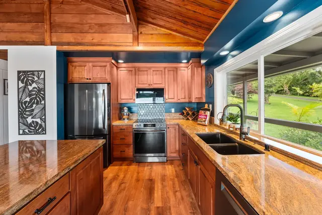 Listing Image for 3969 Lepo St 13 of 48