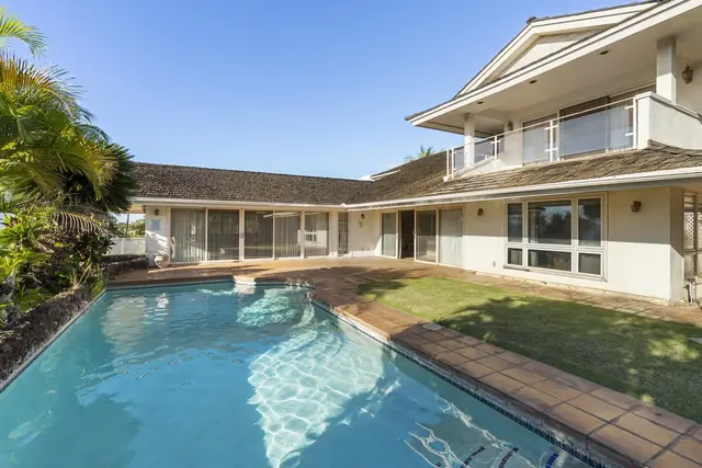 Listing Image for 3919 Waakaula Pl 1 of 35