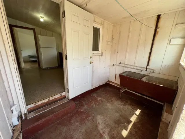 Listing Image for 1806 Epane St 14 of 19