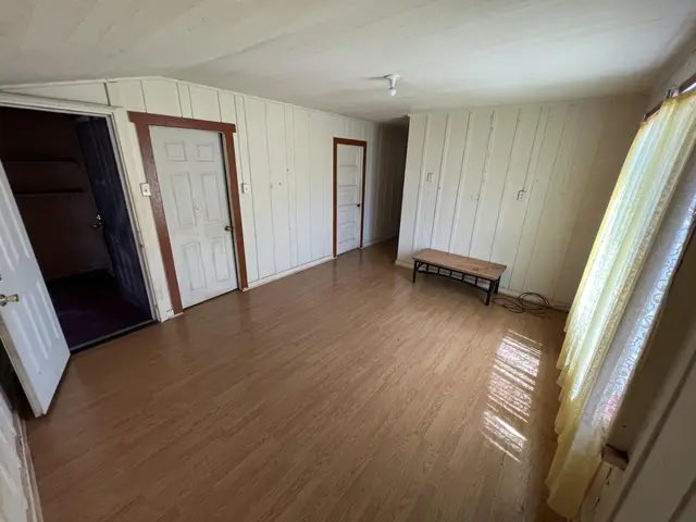 Listing Image for 1806 Epane St 4 of 19