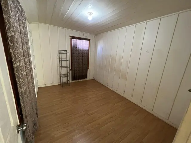 Listing Image for 1806 Epane St 6 of 19