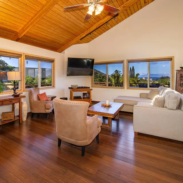 Listing Image for 185 Auhana Rd Unit B 3 of 41