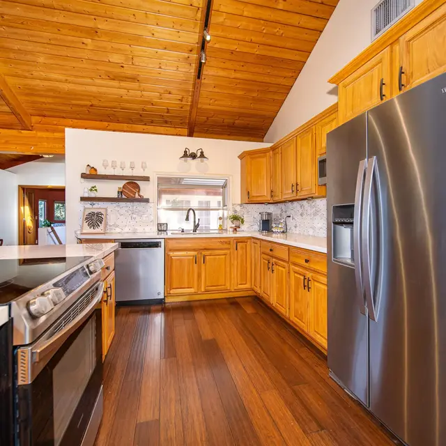 Listing Image for 185 Auhana Rd Unit B 6 of 41