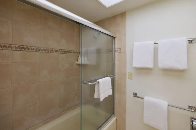 Listing Image for 50 Nohea Kai Dr I301 18 of 27