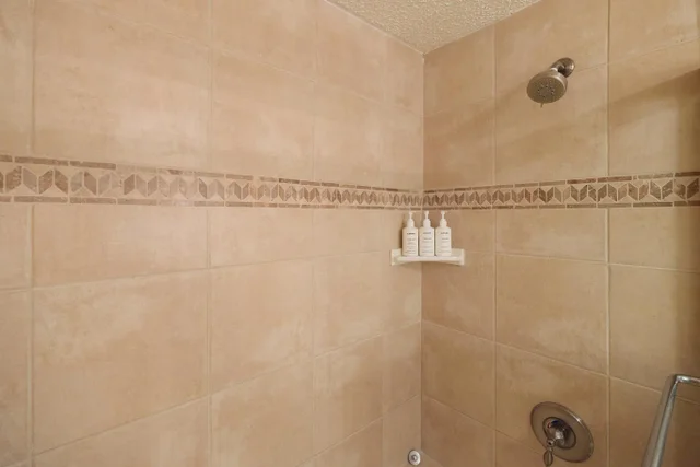 Listing Image for 50 Nohea Kai Dr I301 22 of 27