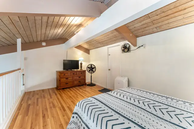 Listing Image for 99 Walaka St 18 18 of 36