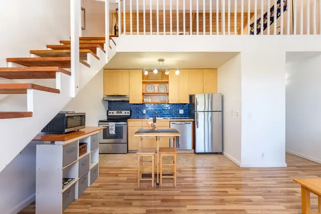 Listing Image for 99 Walaka St 18 3 of 36