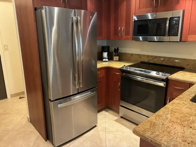 Listing Image for 2481 Kaanapali Pkwy 214 Y 10 of 27
