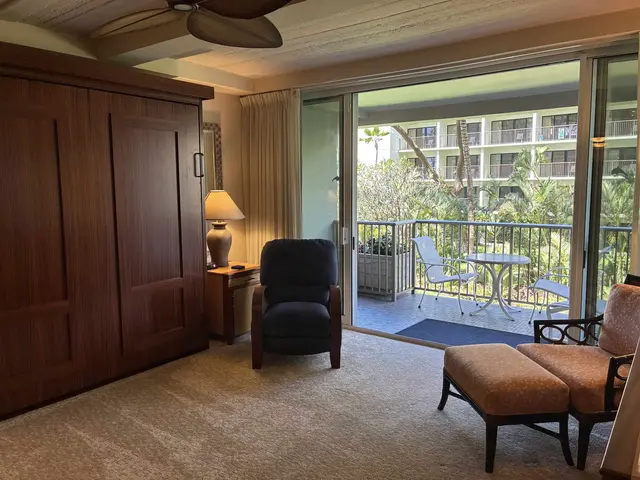Listing Image for 2481 Kaanapali Pkwy 214 Y 11 of 27