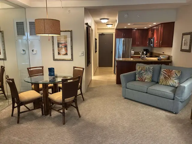 Listing Image for 2481 Kaanapali Pkwy 214 Y 6 of 27