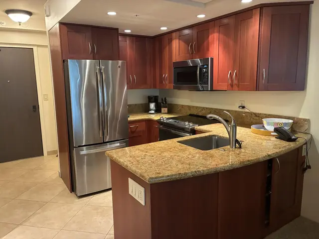 Listing Image for 2481 Kaanapali Pkwy 214 Y 9 of 27