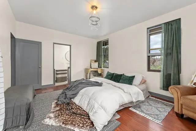 Listing Image for 2970 Kailiili Rd 1-b 20 of 47