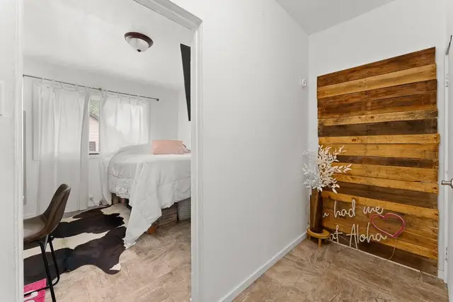 Listing Image for 2970 Kailiili Rd 1-b 31 of 47