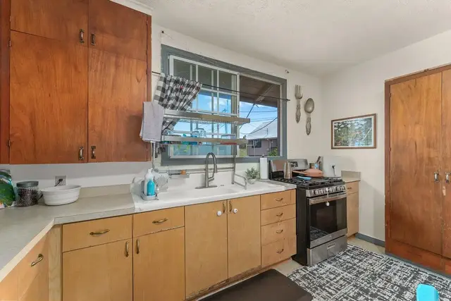 Listing Image for 2970 Kailiili Rd 1-b 9 of 47