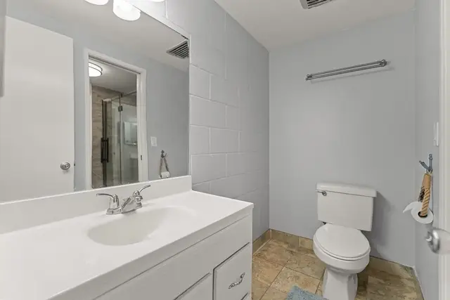Listing Image for 1063 Lower Main St 401 14 of 25