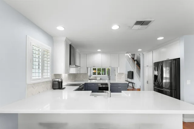 Listing Image for 129 Molehulehu Loop 6 of 49